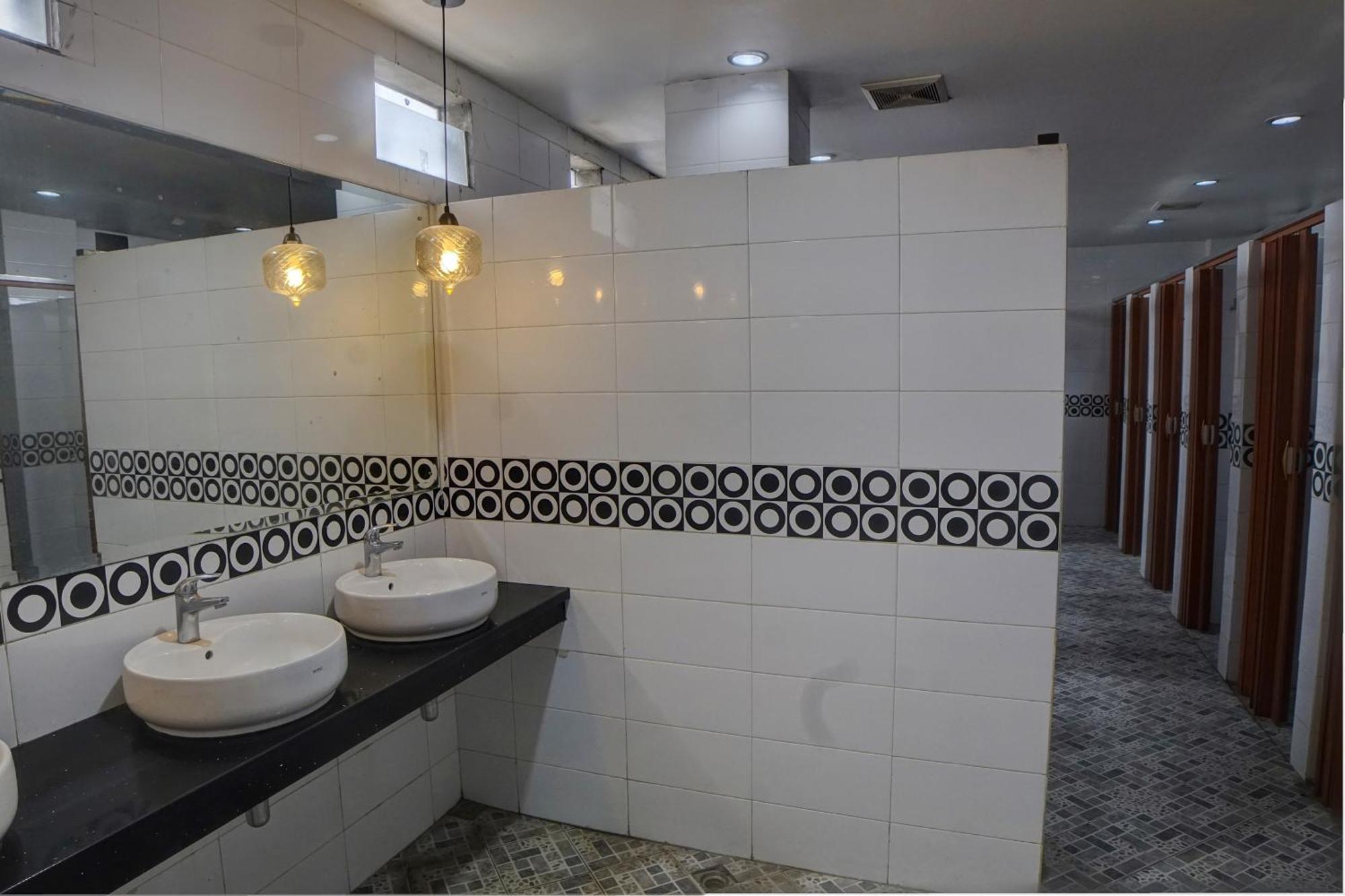 Spot On 92822 Finest House Near Amplas Bus Terminal Medan Ngoại thất bức ảnh